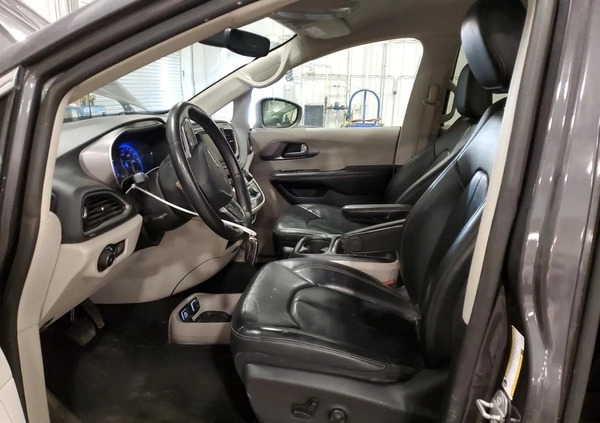 Chrysler Pacifica cena 59900 przebieg: 90606, rok produkcji 2020 z Piotrków Trybunalski małe 92